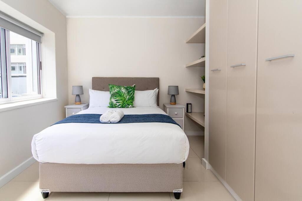 Lovely 1 Bedroom In Sea Point. Shaftsbury. * Cidade Do Cabo